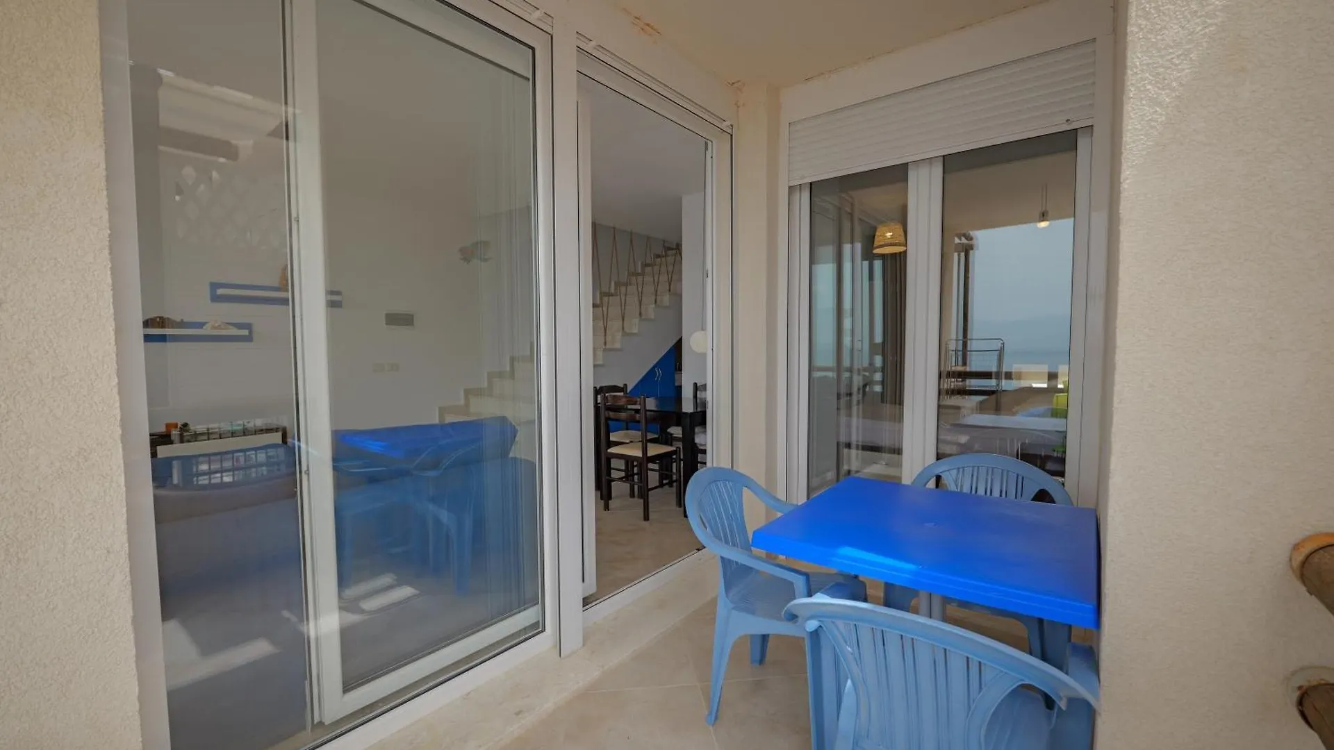 Marin Bougainville Apartament Sarande 0*,  Albania