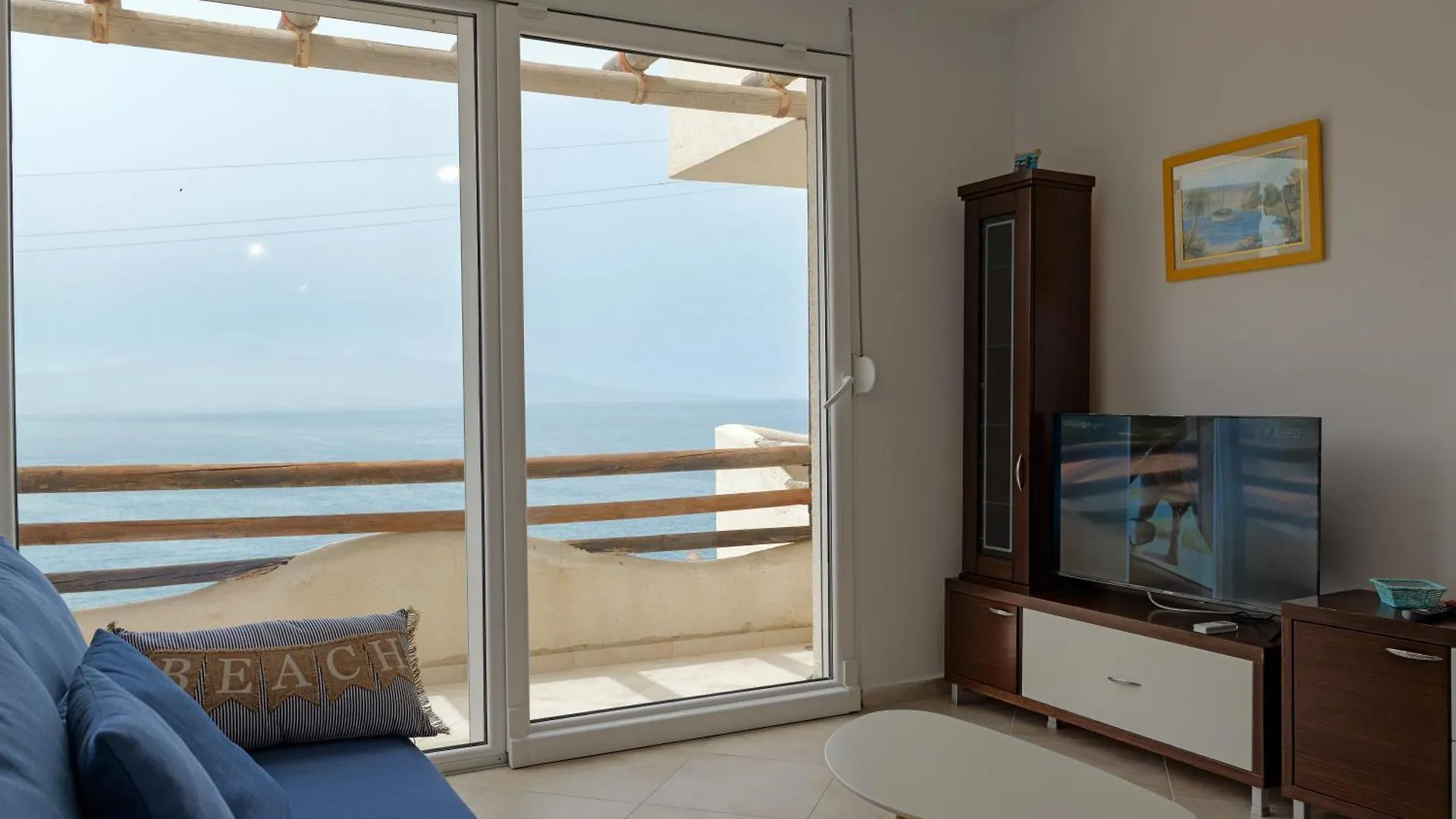 Apartment Marin Bougainville Apartament Sarande