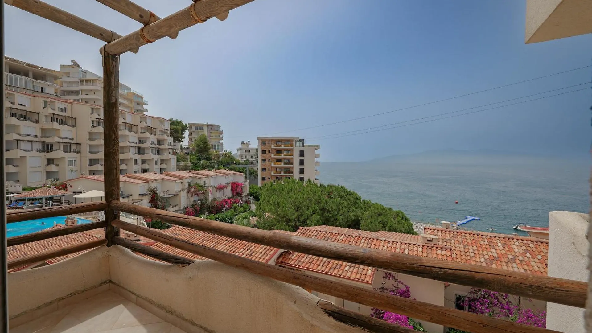 Apartment Marin Bougainville Apartament Sarande