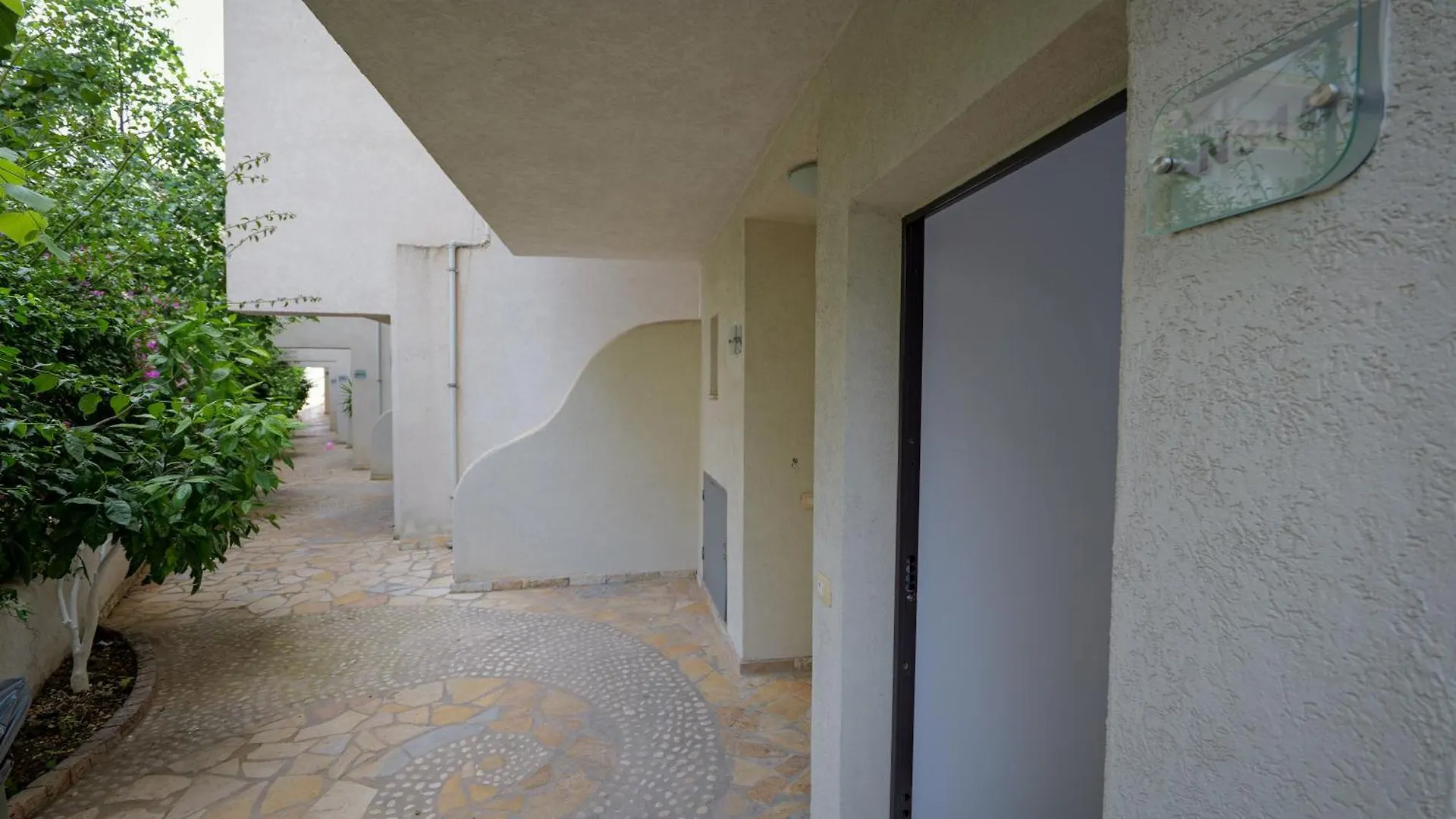 Marin Bougainville Apartament Sarande Albania