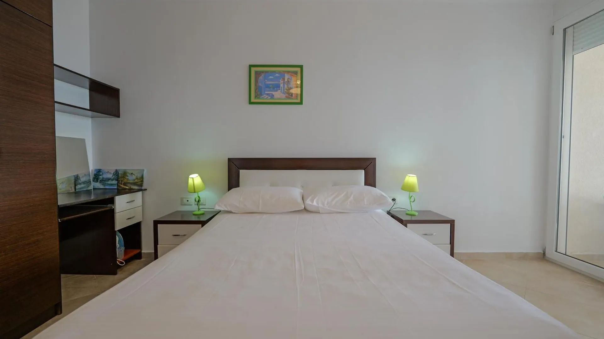 アパート Marin Bougainville Apartament Sarandë